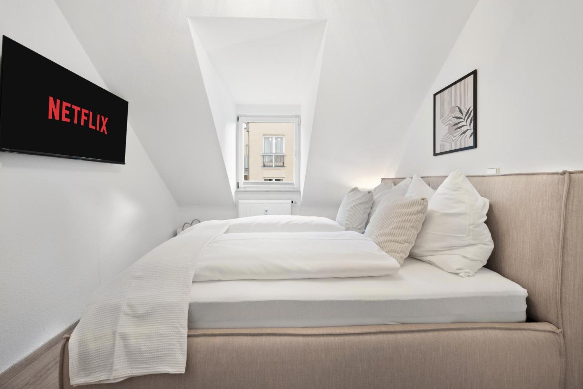 Malu Rooms - Im Stadtzentrum, Smarttv, Netflix, 24H Checkin Лудвигсбург Екстериор снимка