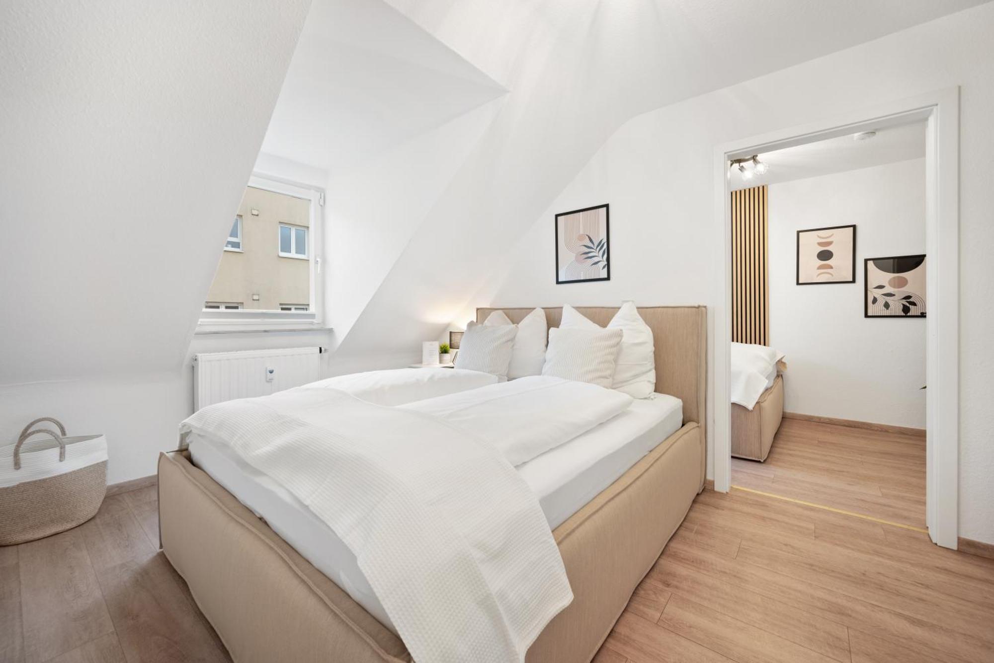 Malu Rooms - Im Stadtzentrum, Smarttv, Netflix, 24H Checkin Лудвигсбург Екстериор снимка